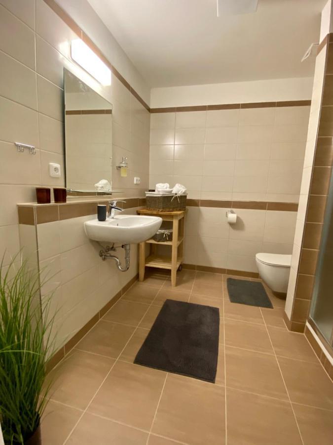 Apartmány Duo Třeboň Esterno foto